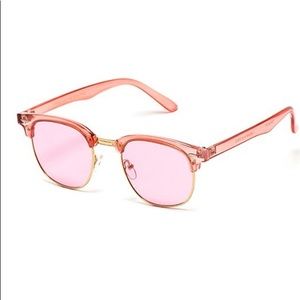 Chic pink lens sunglasses